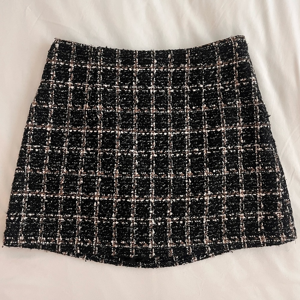 Black and White Mini Tweed Abercrombie & Fitch Skirt